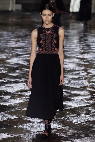 Look 23